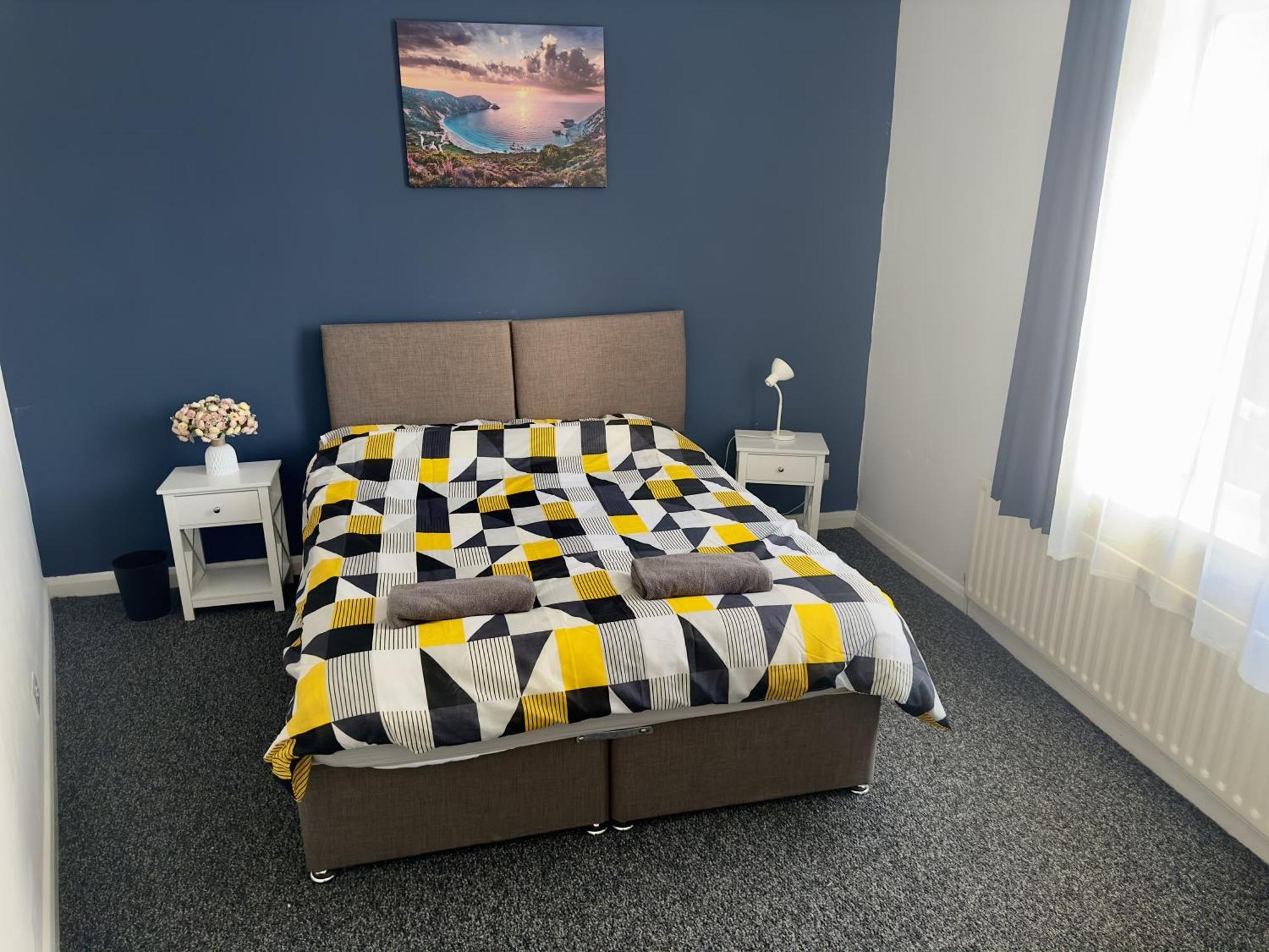 Apartment Large Ground Floor - - 3 Minutes From South Tyneside Hospital, 8 Minutes From *